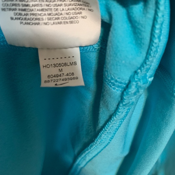 Nike Pro Turtleneck Pullover, size M - Picture 12 of 12